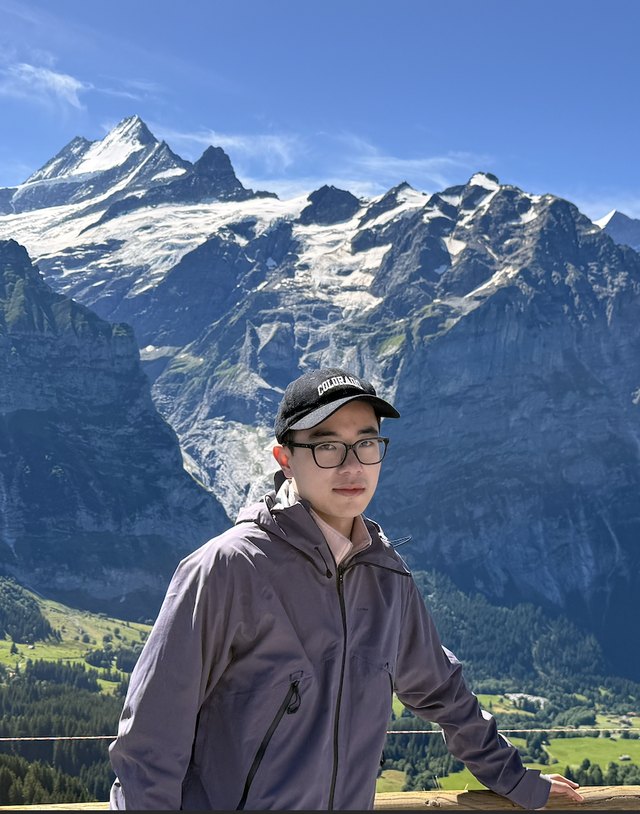 Portrait of Yufan Du